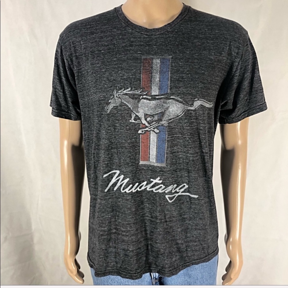 Officially Licensed Ford Mustang T-Shirt Large L